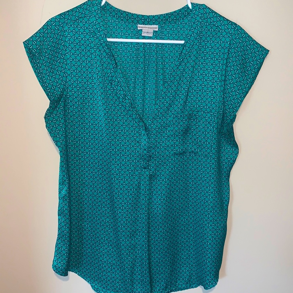 Liz Claiborne Women’s Sleeveless Blouse